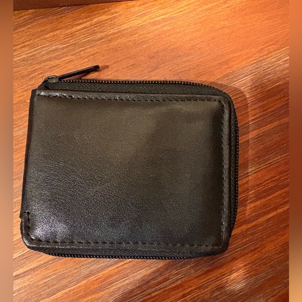 Genuine Black Leather Zip around Wallet